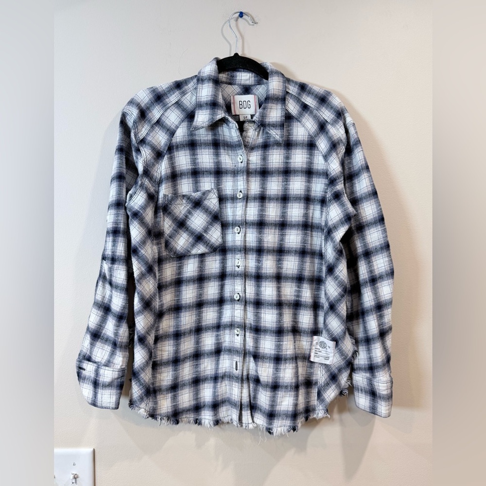 🔥BDG Women’s Blue and White Plaid Shirt Size S NWOT 🔥